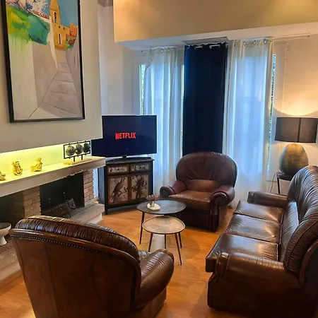 Colonial
