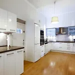 فيلة Colonial